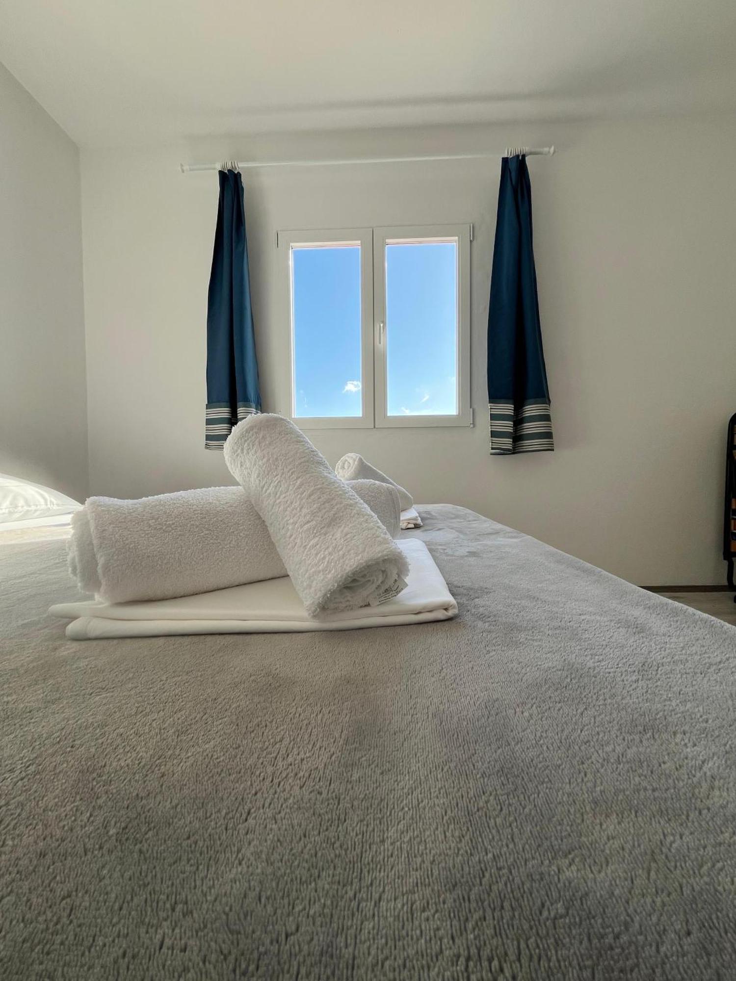 Apartments Peronja Jelsa Seafront Екстериор снимка